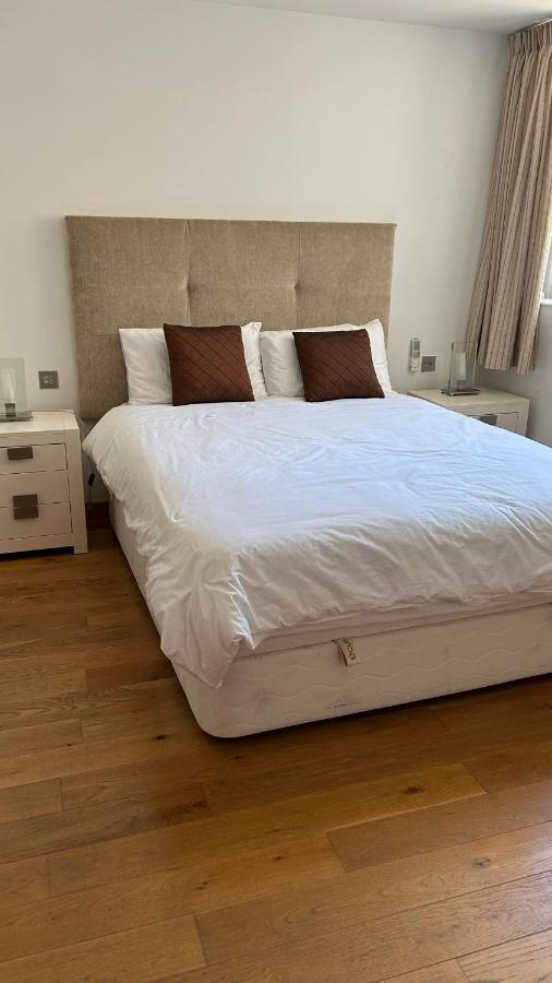 Ocean Village Luxury 2 Bed 2 Bath Apartment - Amazing Views - Pools And Jacuzzis Gibraltar Bagian luar foto