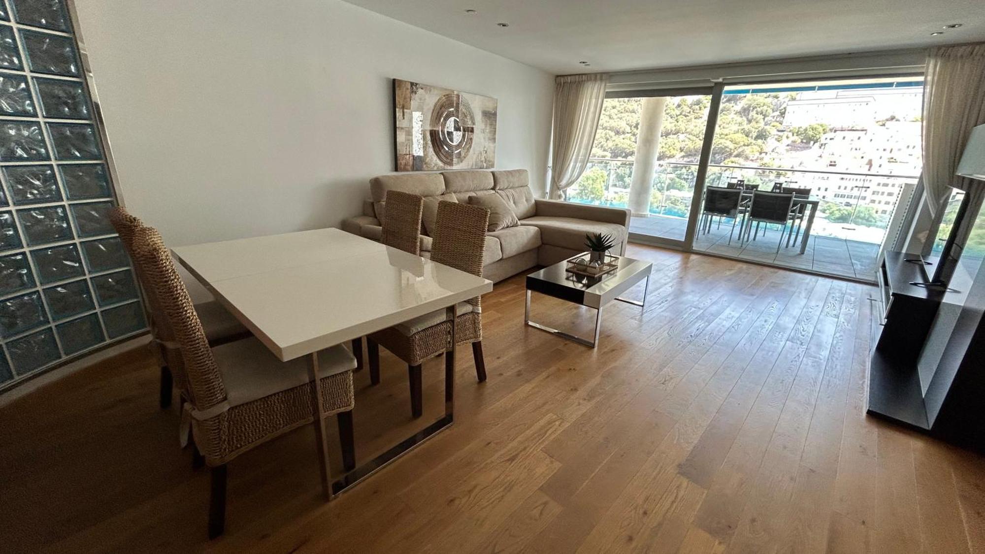 Ocean Village Luxury 2 Bed 2 Bath Apartment - Amazing Views - Pools And Jacuzzis Gibraltar Bagian luar foto